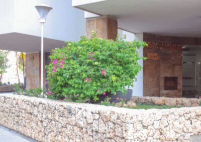Dentist Cartagena's Office - Street entrance